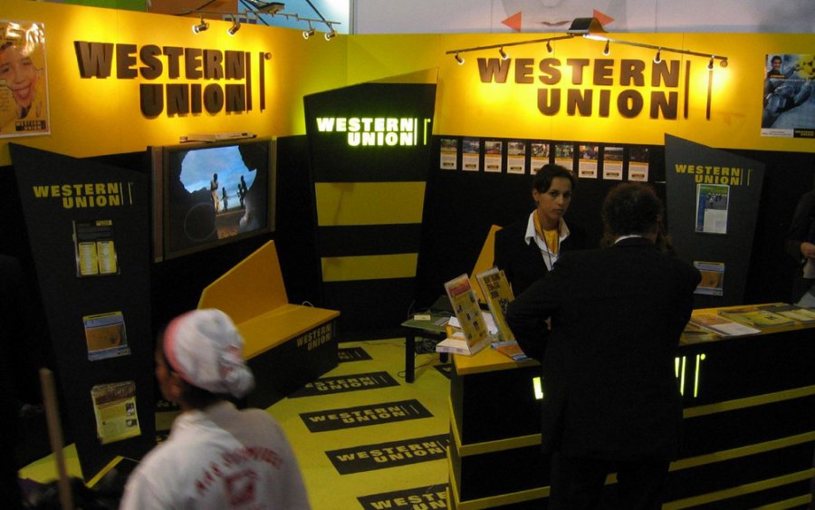 Western Union отказалась от работы с криптовалютами