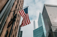 США поки що не стягуватимуть мита з українських посилок вартістю до $800