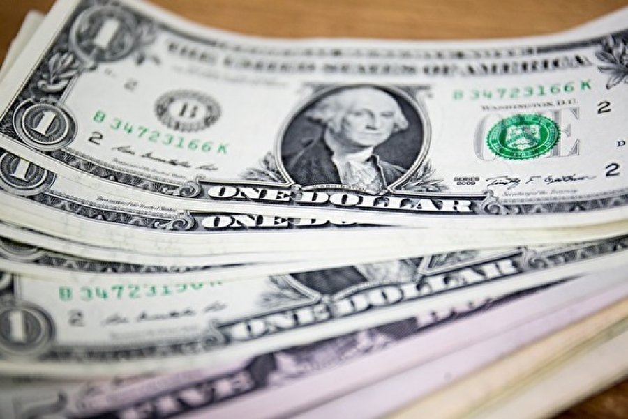 Из-за роспуска Рады займы для Украины могут подорожать до 30%