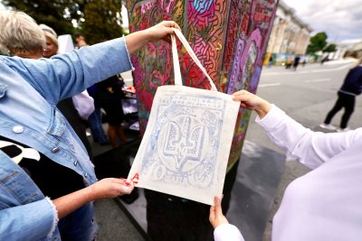 У Києві відкрився Музей гривні просто неба