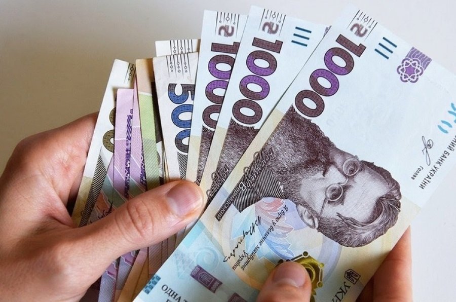 Доходи 65% українських домогосподарств знизилися з початку війни