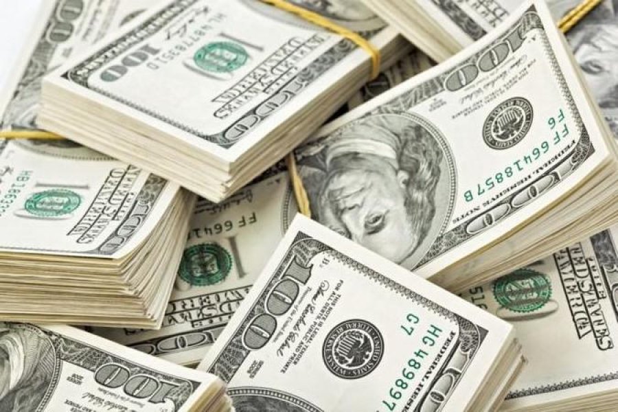 НБУ за пів години продав $150 млн задля підтримки гривні