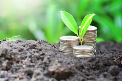 Фермерам радять витратити додаткові прибутки на викуп землі