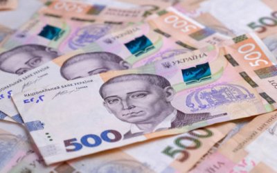 Українські банки наростили обсяги надходжень та видачі готівки