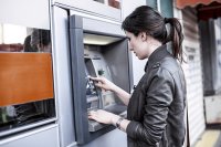 Банки должны загрузить банкоматы и вовремя возвращать депозиты – НБУ