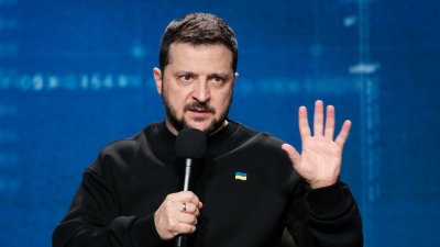 Зеленський підписав закон про розгляд скарг на податківців онлайн
