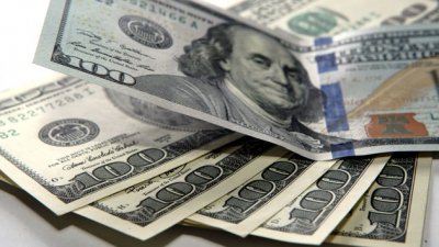 З сьогоднішнього дня українці можуть безлімітно скуповувати іноземну валюту