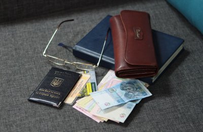 Українці зможуть отримувати пенсії за кордоном міжнародними переказами