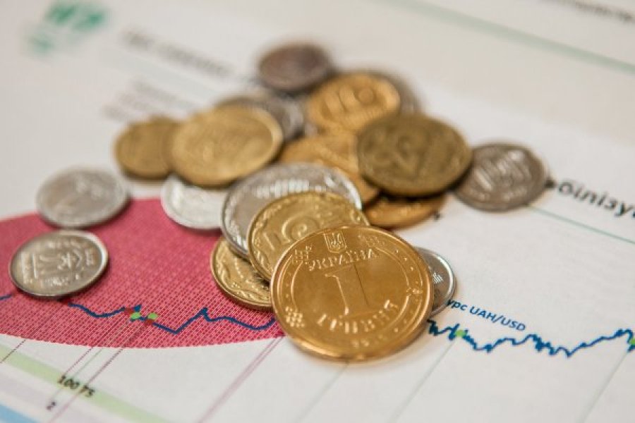 НБУ відмовився від інтервенцій на міжбанку