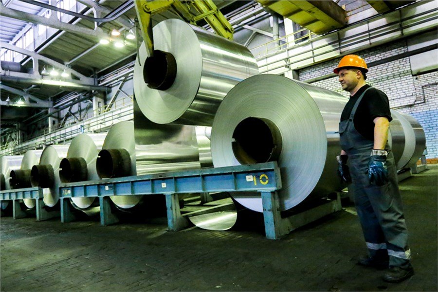 Канада заборонила імпорт російської сталі та алюмінію