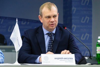 Населення не поспішає знімати депозити