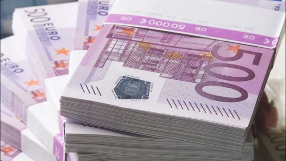 Євро втратив популярність на тлі побоювань інвесторів