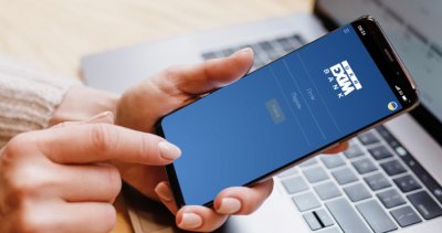 Укрексімбанк запровадив цифрові картки