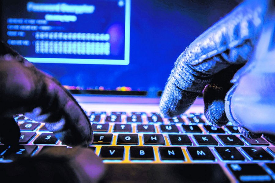 Шахраї викрадають гроші за допомогою чат-ботів
