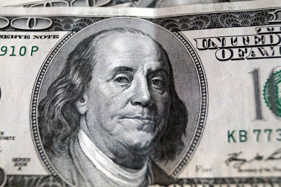 Fitch ожидает валютный курс выше 30 грн/$