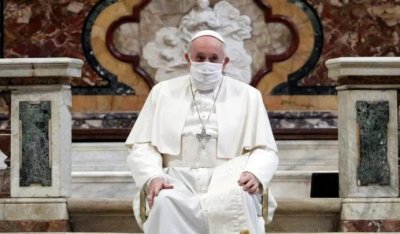 Папа Римський урізав зарплати кардиналів на 10%