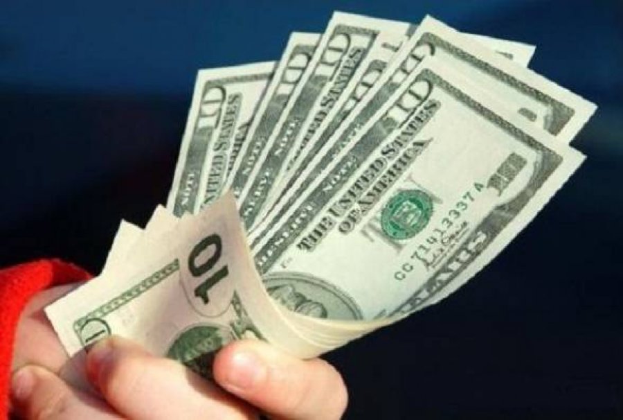 Банки купили на аукционе $50 млн