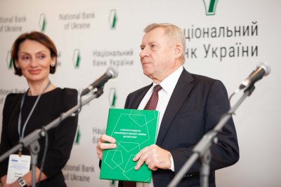 «Слуги народу» хочуть викликати Смолія для оцінювання