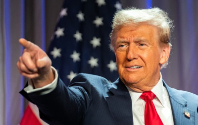 Трамп розпочав торгову війну з Канадою, Мексикою та Китаєм