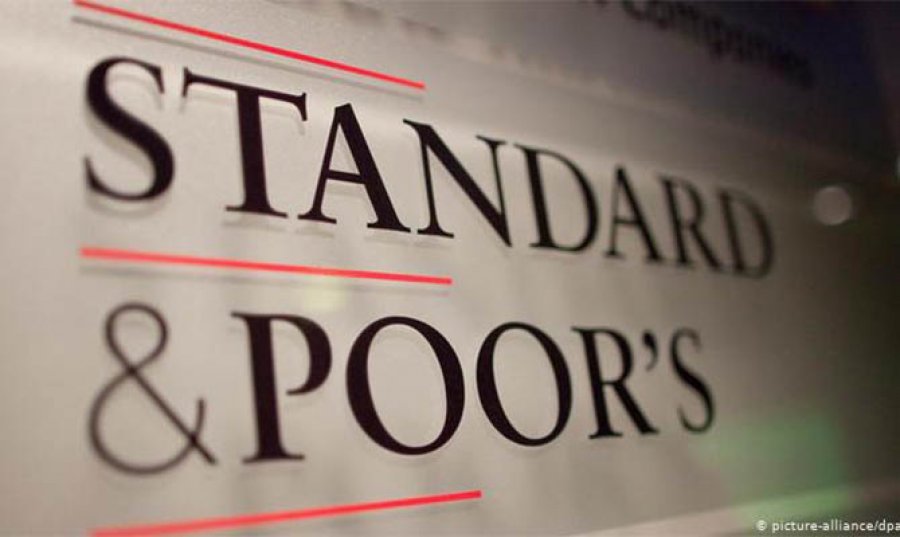 Агентство S&P повысило рейтинг Украины до «В»