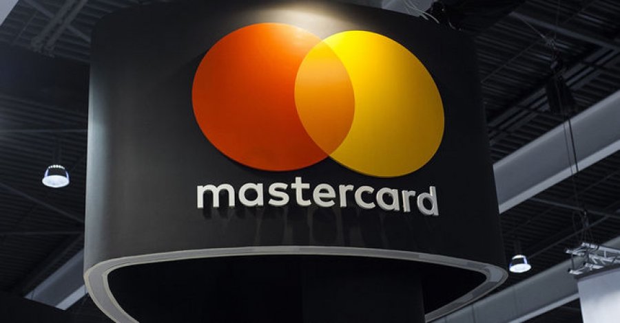 Платонова покинула украинский Mastercard