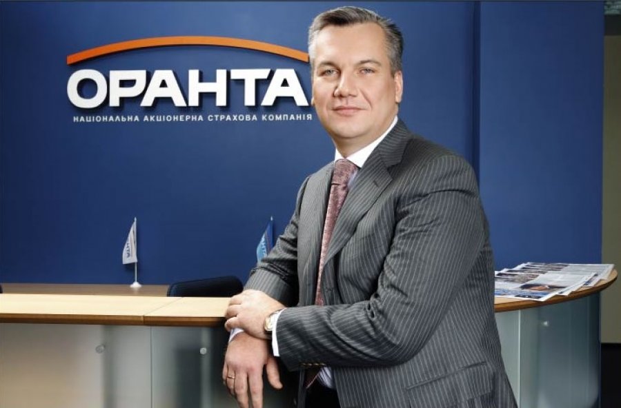 «Оранта» взялася за старе