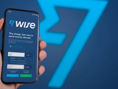Міжнародна система Wise заборонила перекази коштів у гривні для українців
