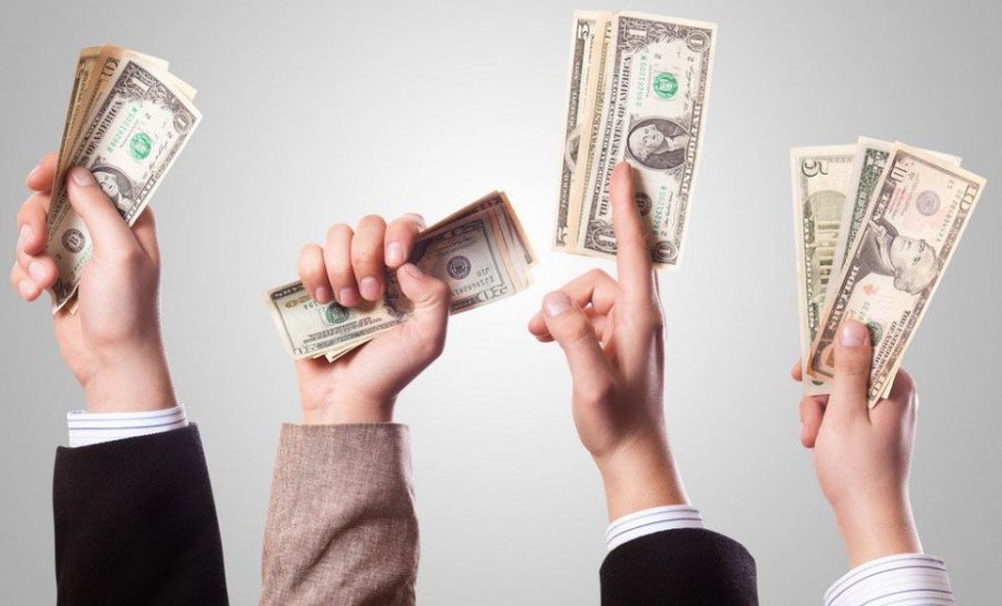 ПриватБанк продасть 80 тисяч непрацюючих кредитів фізосіб
