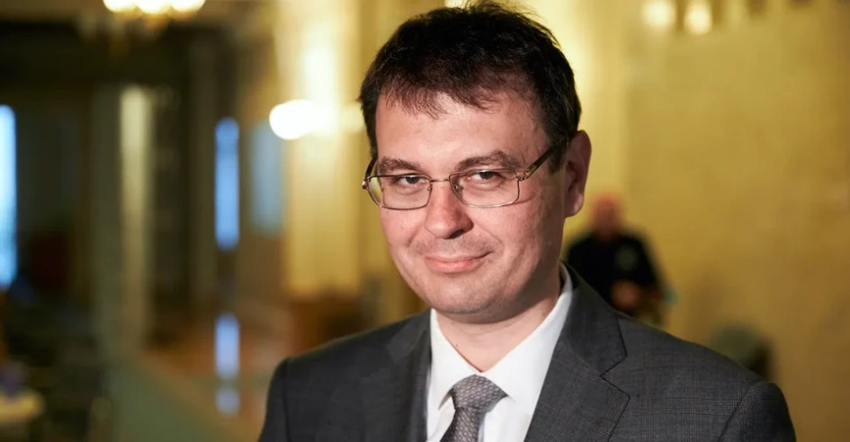 Податкова дізналась про пів мільйона рахунків українців за кордоном