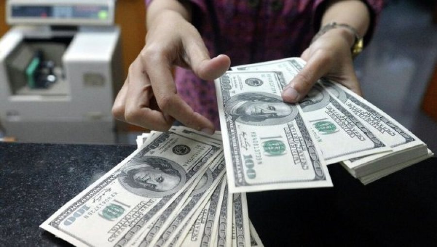 Бизнес спрогнозировал доллар по 29 грн