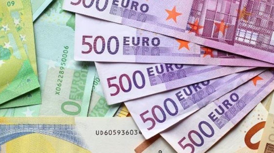 Євро рекордно здорожчав вище 45 грн/€