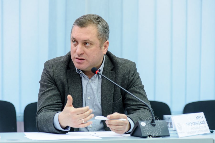 З дебетових карток вже прибрали кешбек, повідомив Артур Муравицький