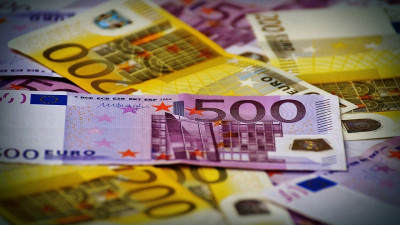 Україна отримала €236 млн на пенсії та соцвиплати