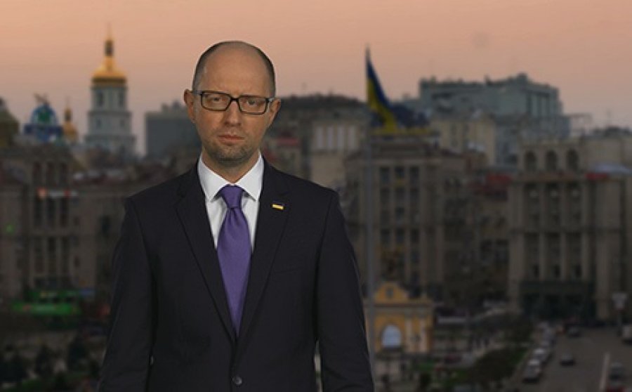 Яценюк освобождает пост премьера для Гройсмана