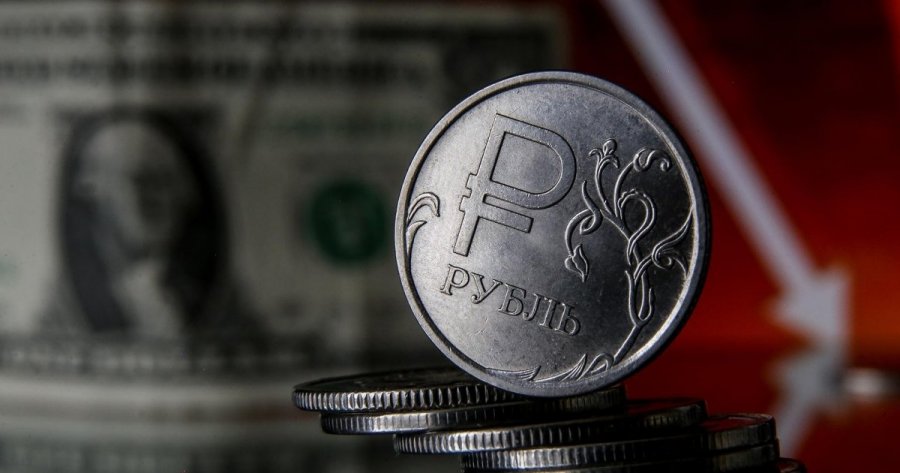Валютні резерви росії скорочуються повільно
