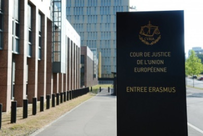 Суд ЄС уперше оштрафував Євросоюз за порушення своїх же правил