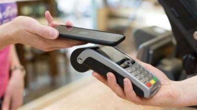 Майже 60% операцій у POS-терміналах – безконтактні