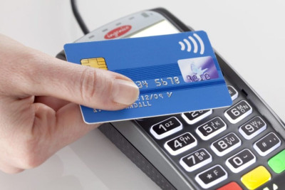 Середня сума переказів з картки на картку впала у І кварталі