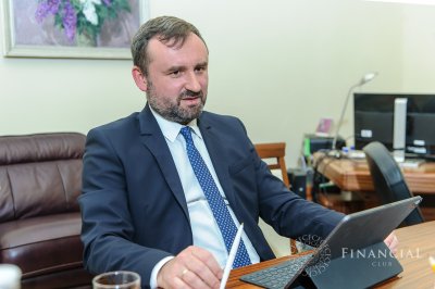 Кошти на рахунках клієнтів з початку війни зросли