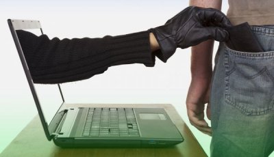 Шахраї пропонували іноземцям «інвестувати» у крипторинки