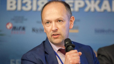 Фіндиректора Ощадбанку Олега Стринжу відсторонили на час кримінального розслідування