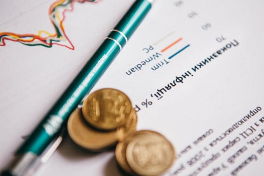5 членів КМП підтримали зниження облікової ставки до 22%