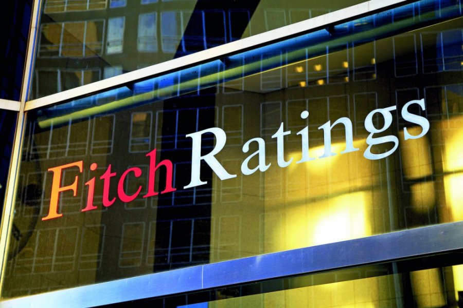 Fitch знизив рейтинг України до переддефолтного