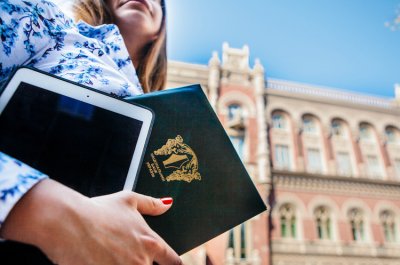 «Розрахунковий центр» готується здати банківську ліцензію