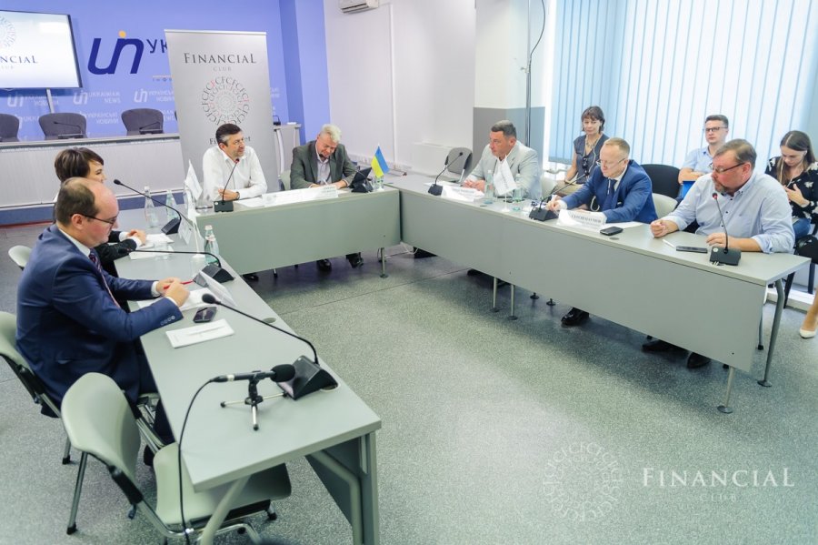 Банкиры спрогнозировали курс гривны до конца года