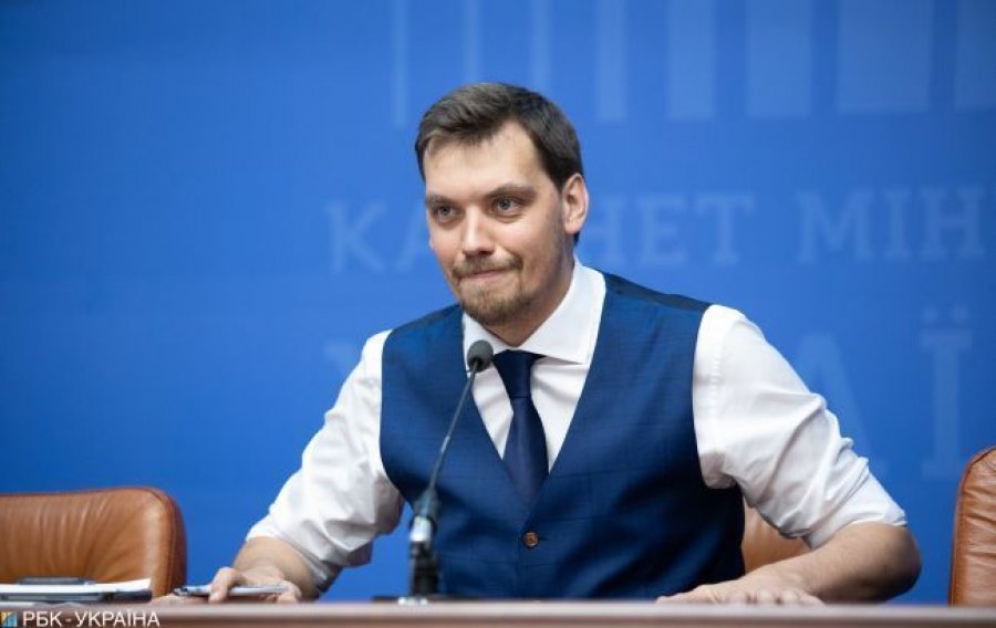 Правительство заложило в бюжет курс 27 грн/$, но верит в ревальвацию
