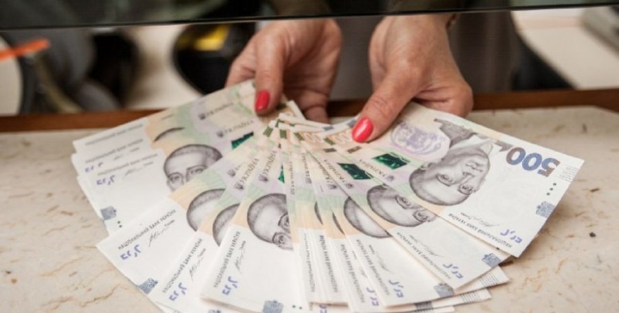 Депутати пропонують обмежити ставки за мікрокредитами на рівні 3880% річних