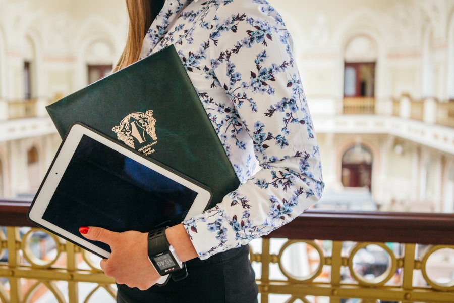 НБУ йде по сліду фінансових схем