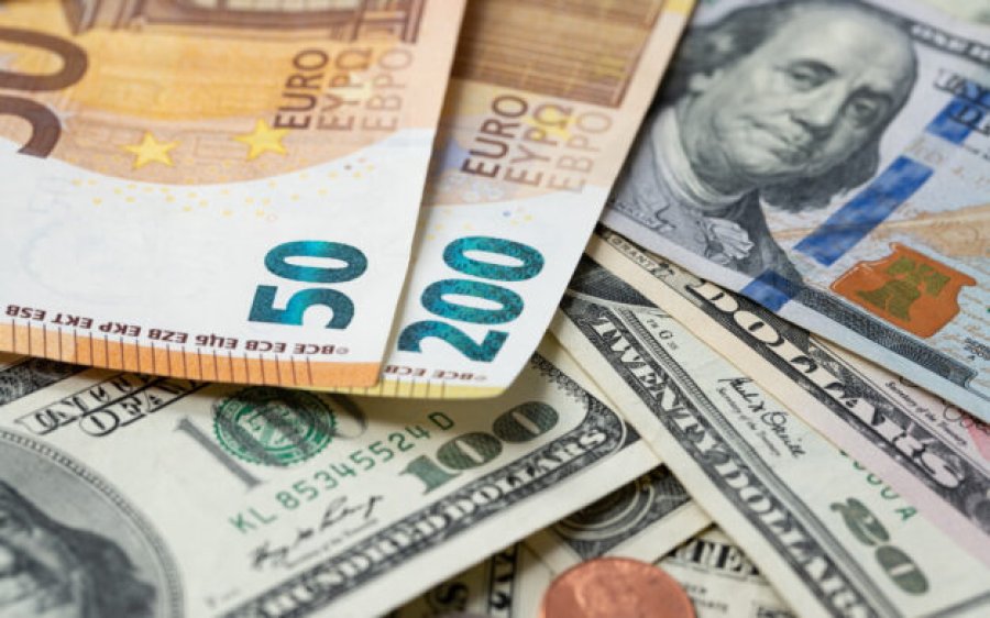 НБУ у лютому скоротив продаж валюти на 20%