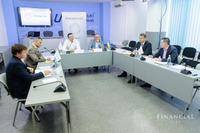 Тіньова економіка не дає здешевити безготівкові платежі